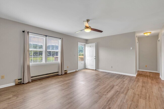 Building Photo - 7863 NC-163