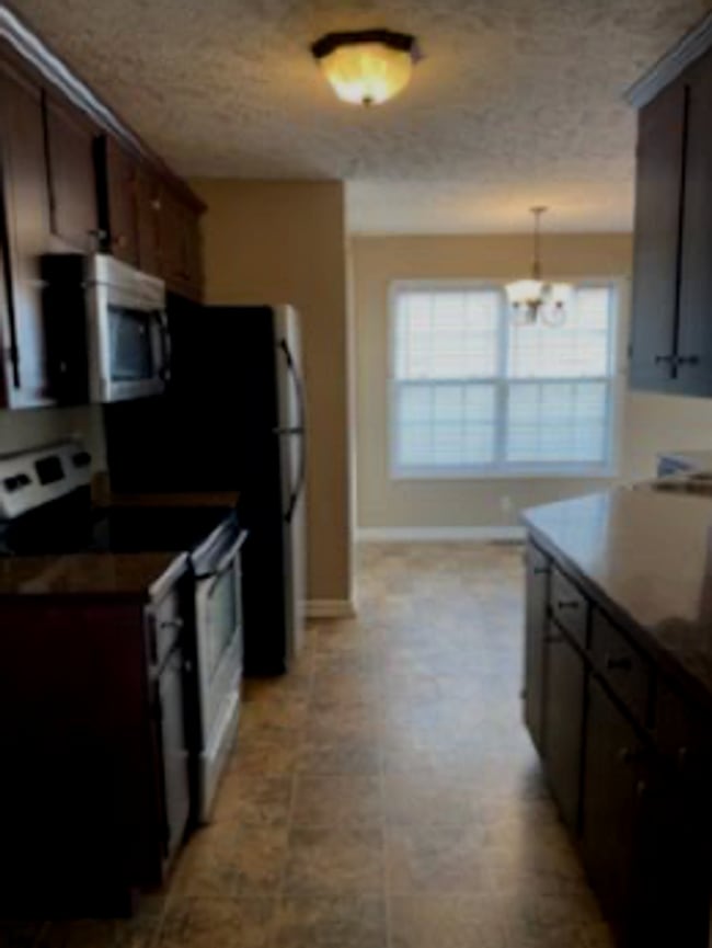 Building Photo - 1351 Whitt Ln