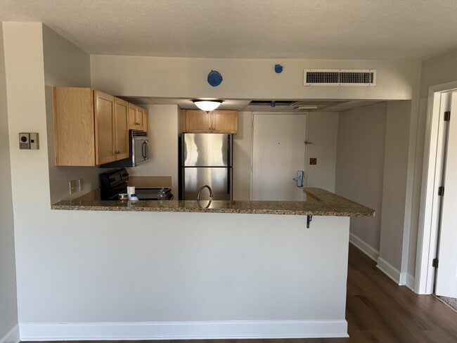 Building Photo - 151 E Washington St