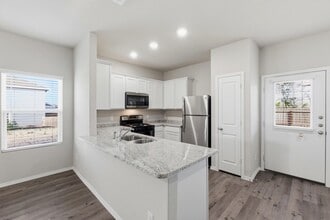 Building Photo - ***$1,000 off APRIL Move In