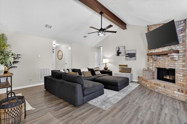 Building Photo - 9514 Marblemount Dr