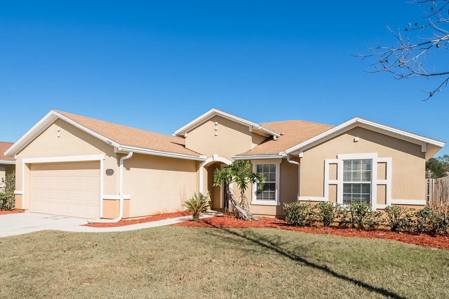 Building Photo - 2285 Brian Lakes Dr E