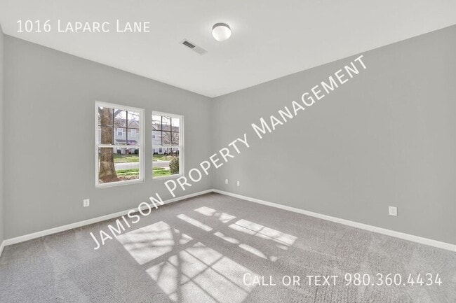 Building Photo - 1016 Laparc Ln