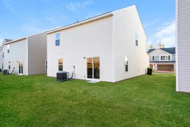 Building Photo - 2189 Southlea Dr, Inman, SC