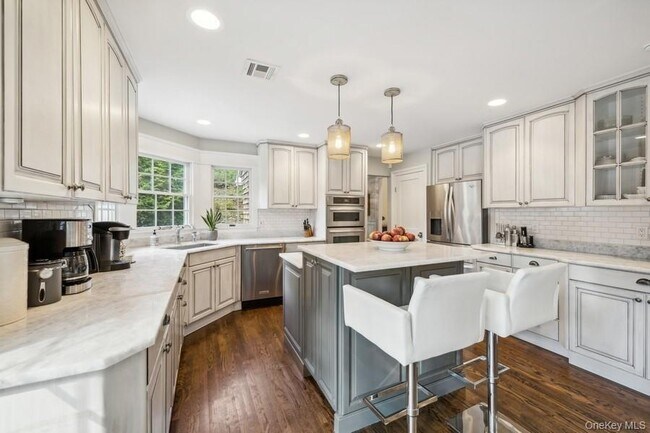 Building Photo - 39 Smugglers Path