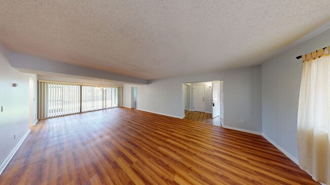 Building Photo - 2Bed/ 2Bath Condo In Indigo Point - Dayton...
