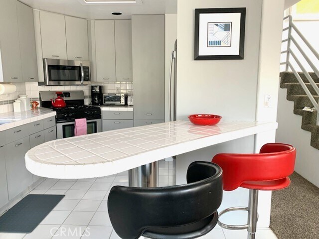 Building Photo - 42 8th St