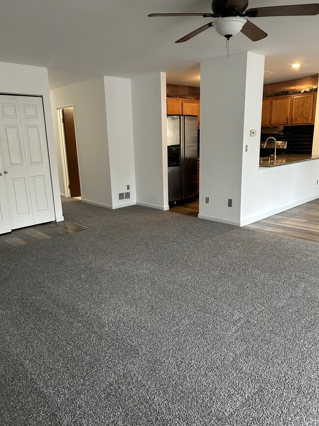 Building Photo - 48 Muirfield Dr