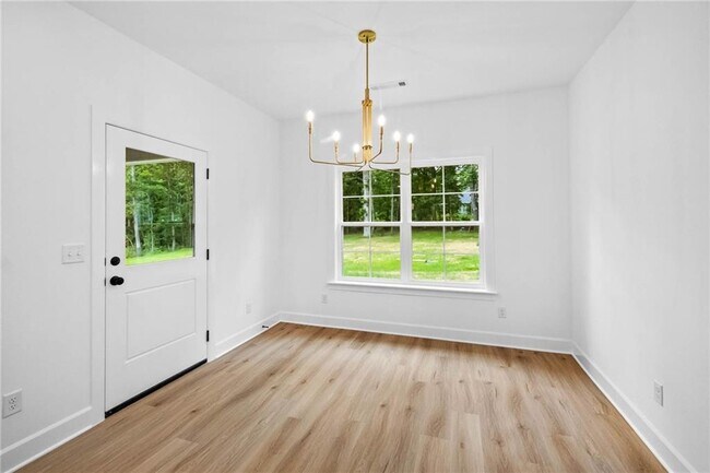 Building Photo - 4 Argyll Cir