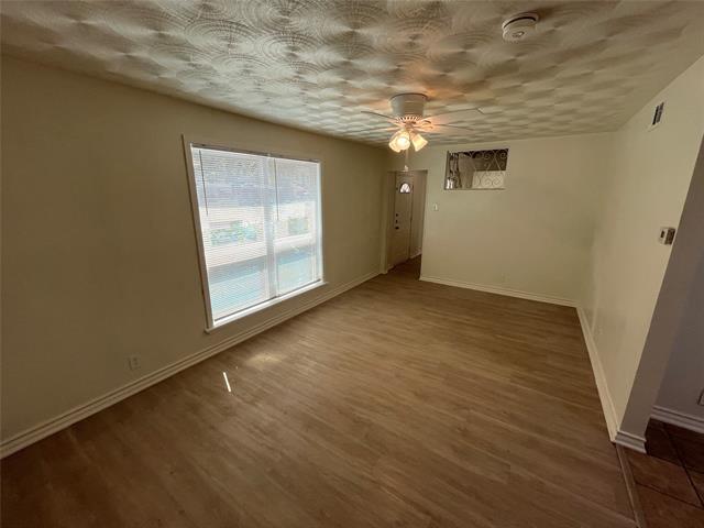 Building Photo - 2403 Mark Dr