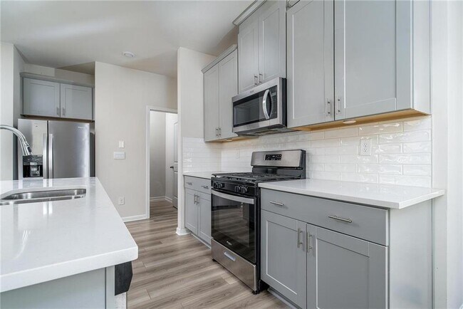 Building Photo - 1472 Villageside Ct