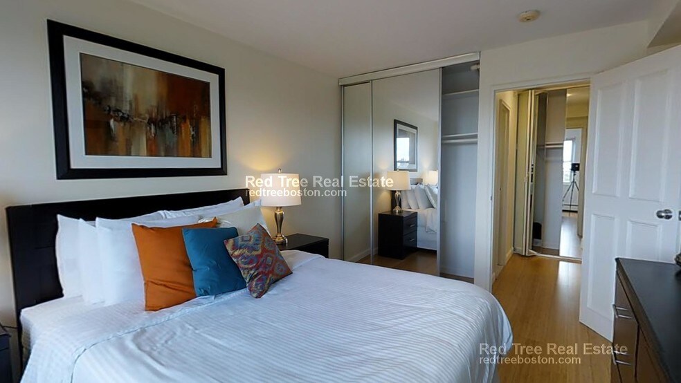 Building Photo - 175 Freeman St