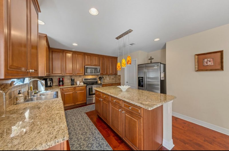 Building Photo - 5901 Snow Creek Dr