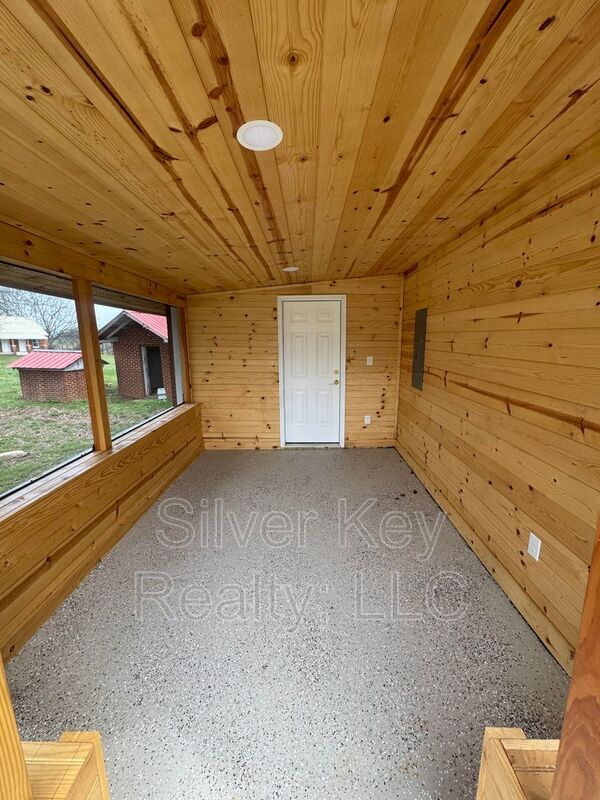 Building Photo - 3663 Sweetwater Vonore Rd