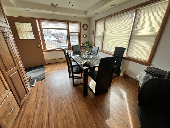 Building Photo - 3707 N Nora Ave