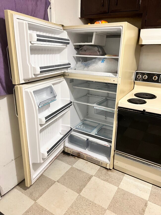 Building Photo - 22 2nd St SW