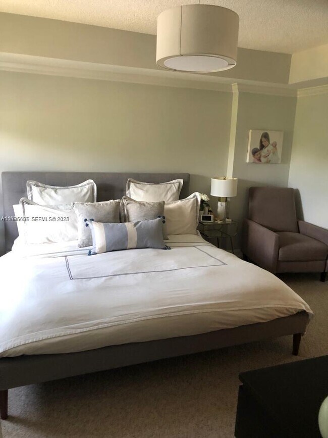 Building Photo - 101 Sidonia Ave