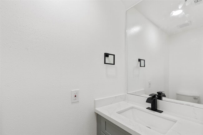 Building Photo - 6001 Reims Rd