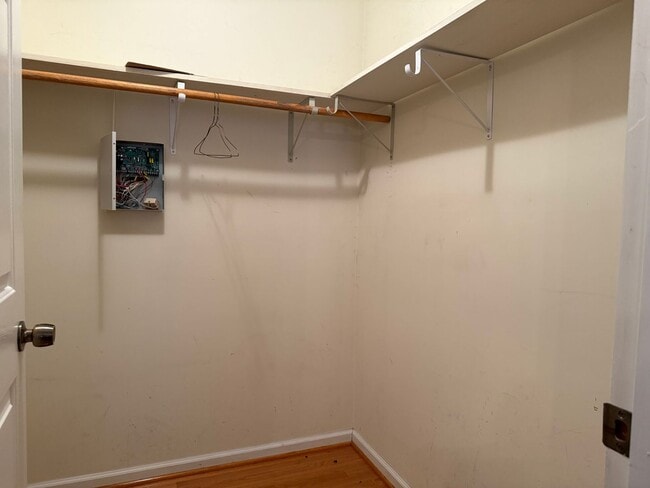 Building Photo - 3 Bedroom 2 Bathroom Fully Furnished Home in Greeneville, TN