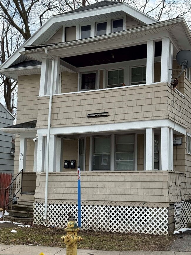 Building Photo - 93-95-95 Stratford Park