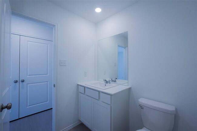 Building Photo - 308 Cowpoke Dr