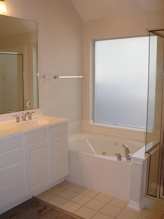Building Photo - 22434 Cascade Springs Dr