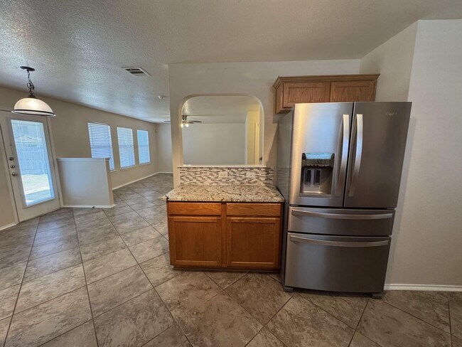 Building Photo - 5203 Causeway Ct