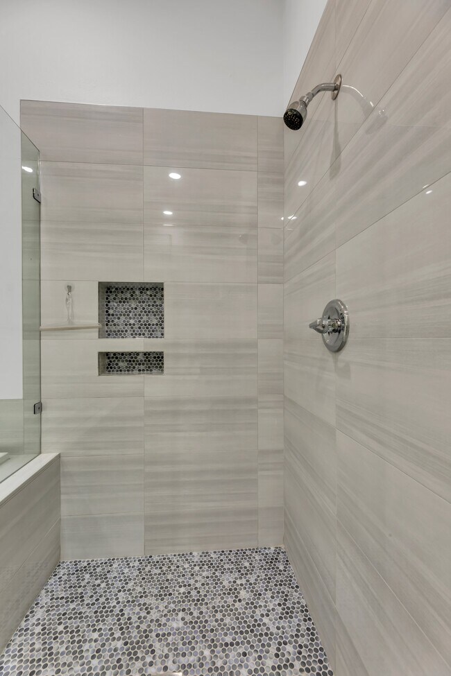 Building Photo - 6014 Hamman St