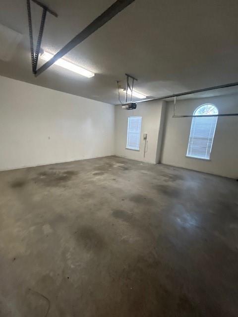 Building Photo - 111 Hanging Moss Dr