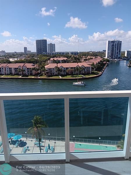 Building Photo - 3800 S Ocean Dr