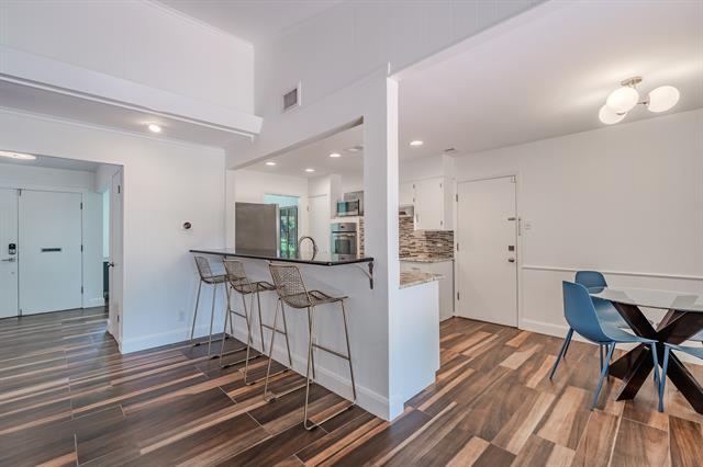 Building Photo - 3347 Latham Dr