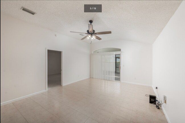 Building Photo - 12772 Ayrshire Ct