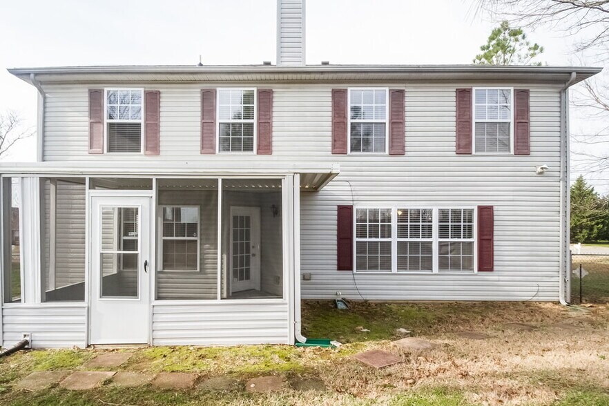 Building Photo - 878 Lavergne Ln