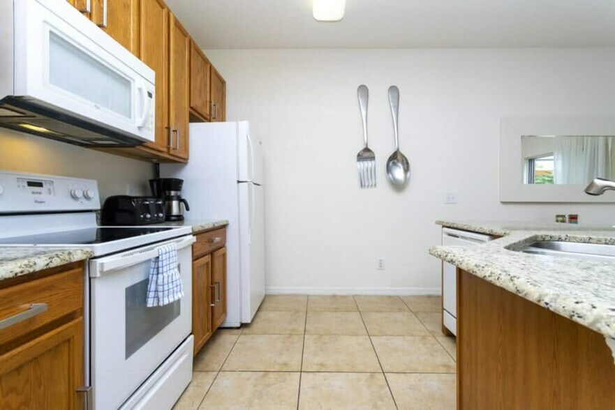 Building Photo - 4572 Ada Ln