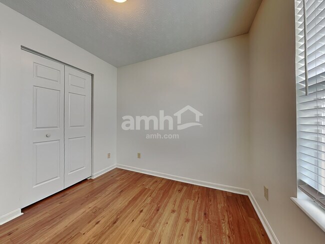 Building Photo - 2580 Evergreen Dr