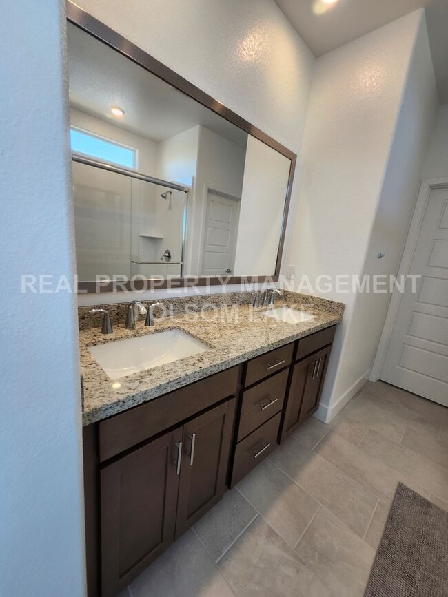 Building Photo - Coming Soon!! 3 Bedroom 2.5 bath corner lo...