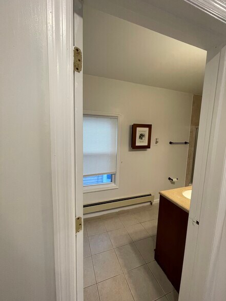 Building Photo - 49 Carroll St