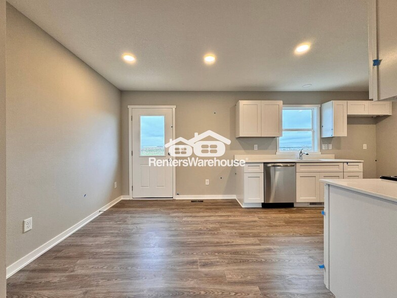 Building Photo - 1007 Adler Ct