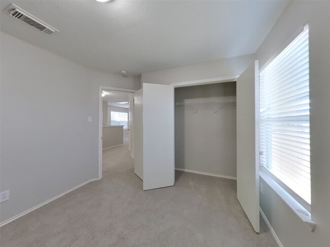 Building Photo - 13007 Lark Point Ct
