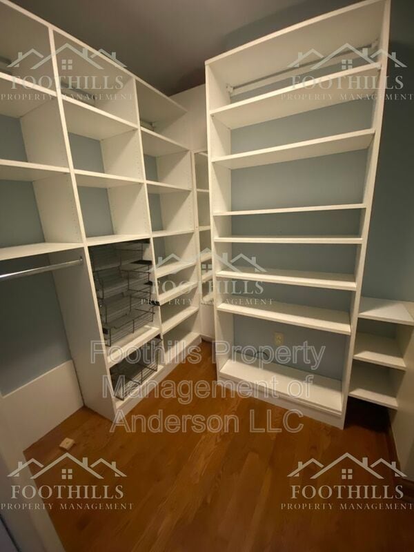 Building Photo - 102 Windemere Way