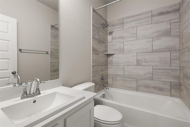 Building Photo - 2410 Table Rock Ct