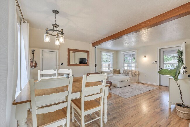 Building Photo - Charming Hillsboro Bungalow with RV Parking & Modern Upgrades!