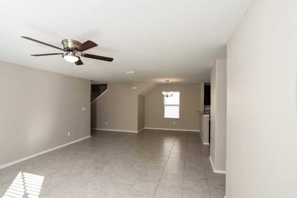 Building Photo - 10730 Castello Cyn