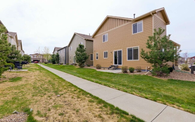 Building Photo - 3832 Sierra Glen Pl