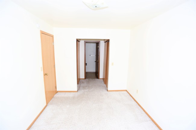 Building Photo - Kirkwood Apartments