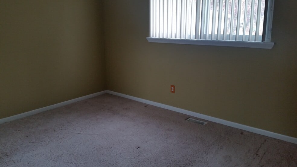 Building Photo - 29808 Bradner Dr