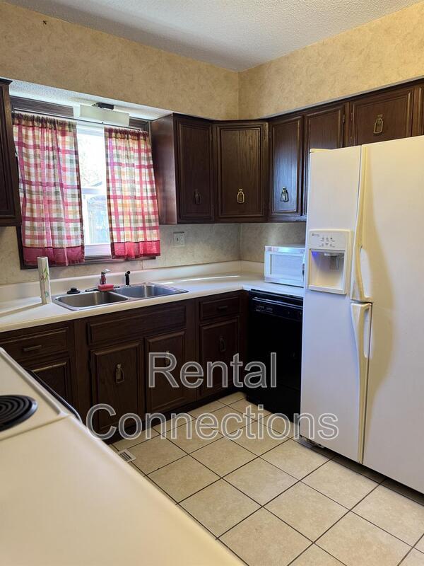 Building Photo - 712 N Madison St