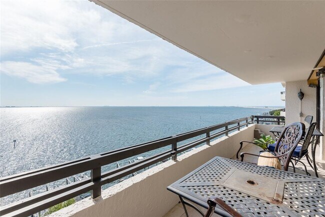 Building Photo - 5700 Mariner St