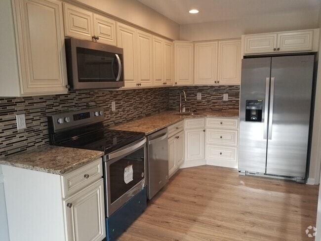 Building Photo - 1722 McNelis Dr