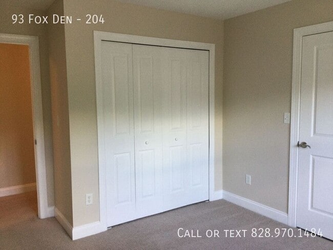 Building Photo - 93 Foxden Dr